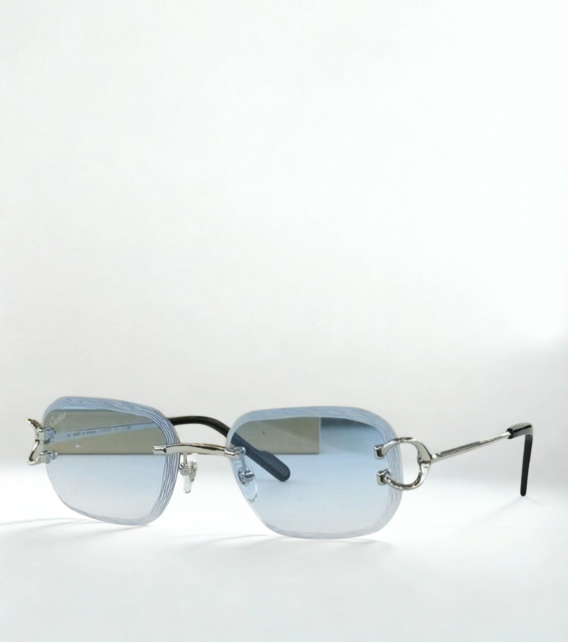 C** Sceptre Silver Blue